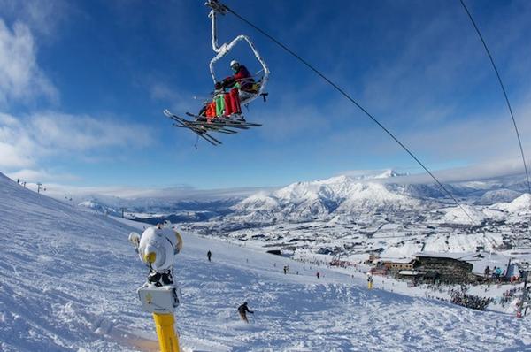 Coronet Peak offers the ultimate skiing experience for snow lovers.